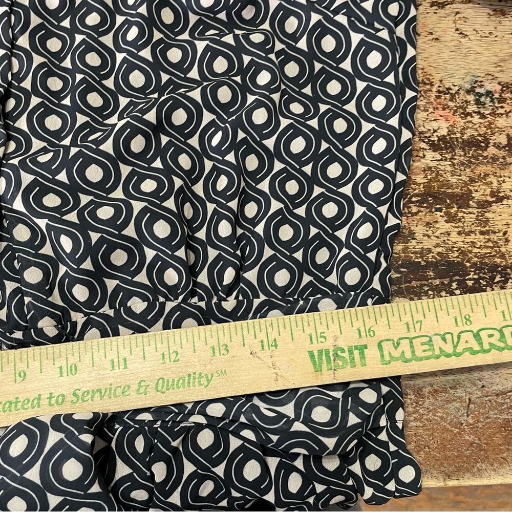 Gretchen Scott Blouson Shirt Dress Small Twizzler Print Black Champagne READ - Picture 6 of 9